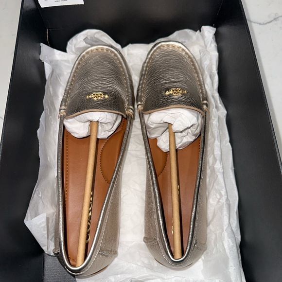 Coach MARLEY DRIVER Flat CHAMPAGNE
Size: 9.5 B New - Picture 2 of 9